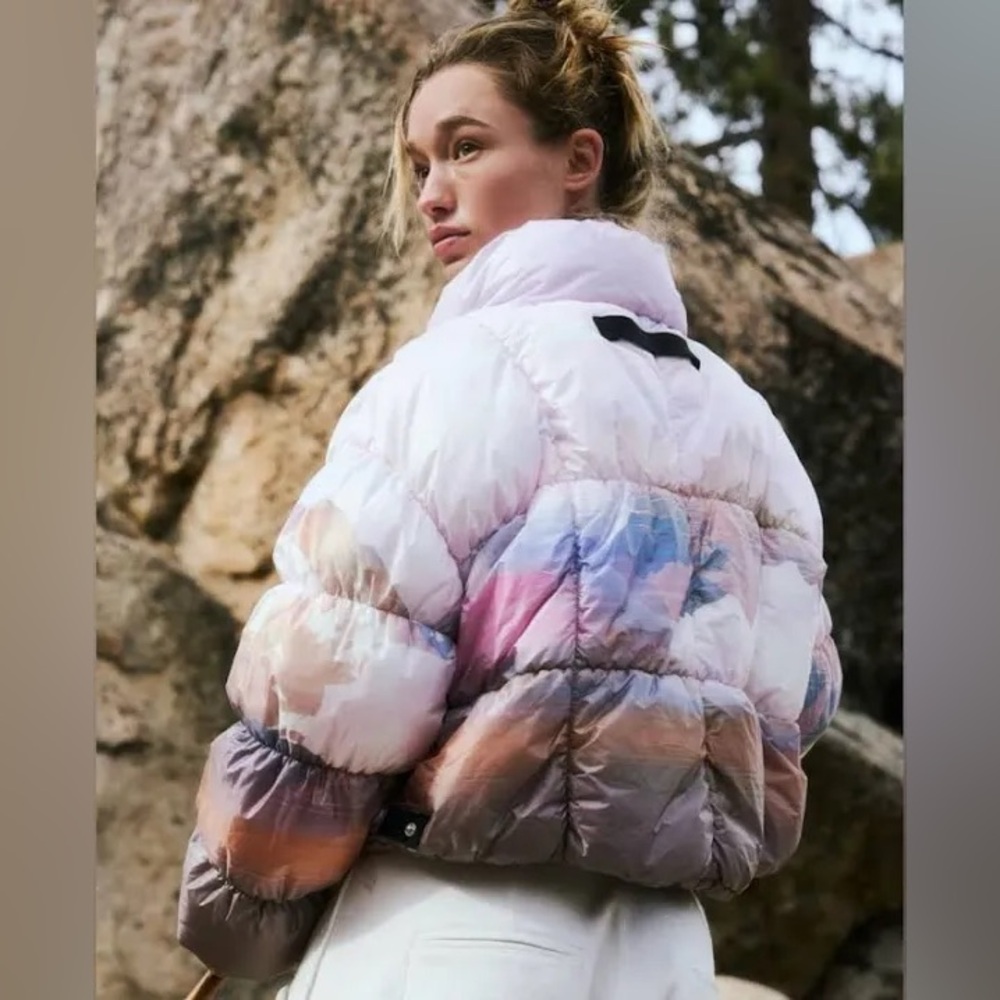 New Free People Movement In a Bubble Shine Puffer Jacket Primaloft. L